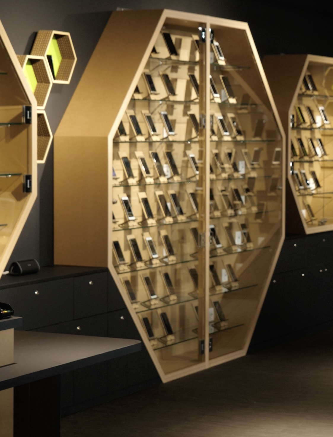 Boutique Laval Franchise Beemyphone